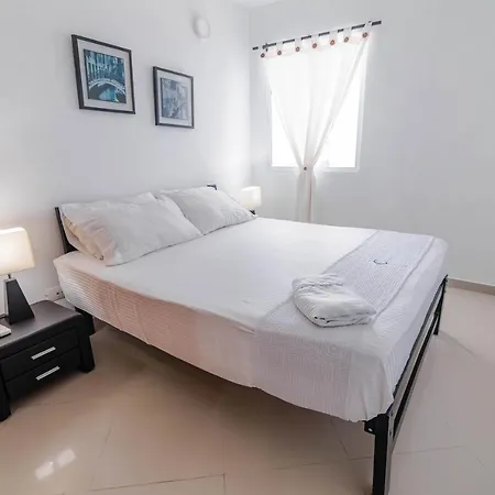 Unik Edificio Poseidón Cartagena